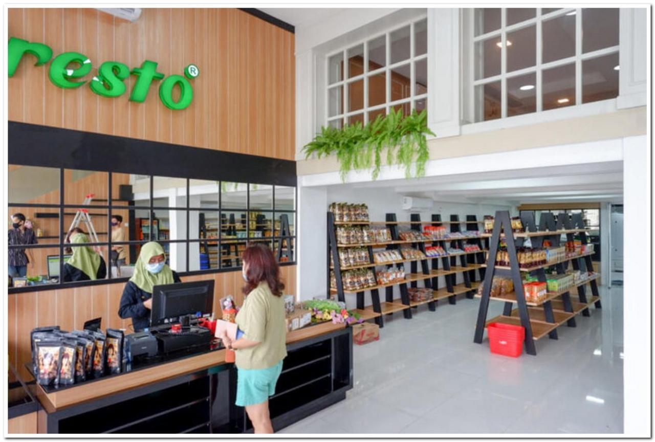 Reddoorz Plus @ Madukoro Raya Semarang Exteriör bild